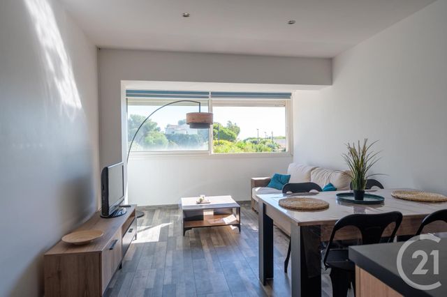 Appartement T2 à vendre - 2 pièces - 47,89 m2 - Bormes Les Mimosas - 83 - PROVENCE-ALPES-COTE-D-AZUR