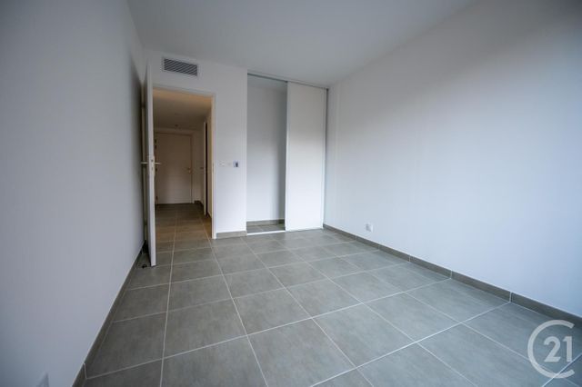 Appartement à vendre - 3 pièces - 63 m2 - Bormes Les Mimosas - 83 - PROVENCE-ALPES-COTE-D-AZUR