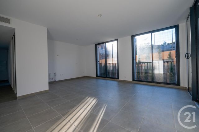 Appartement à vendre - 3 pièces - 63 m2 - Bormes Les Mimosas - 83 - PROVENCE-ALPES-COTE-D-AZUR