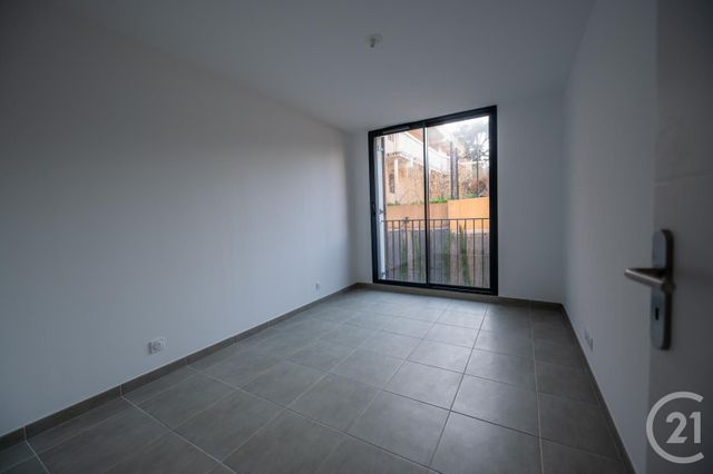 Appartement à vendre - 3 pièces - 63 m2 - Bormes Les Mimosas - 83 - PROVENCE-ALPES-COTE-D-AZUR