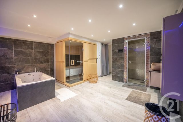 Appartement F4 à vendre - 5 pièces - 74 m2 - Grimaud - 83 - PROVENCE-ALPES-COTE-D-AZUR