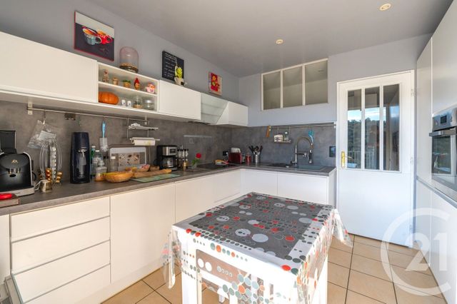 Maison &agrave; vendre - 6 pi&egrave;ces - 137 m2 - Bormes Les Mimosas - 83 - PROVENCE-ALPES-COTE-D-AZUR