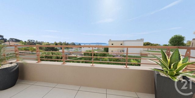 Maison à vendre - 5 pièces - 170 m2 - Le Lavandou - 83 - PROVENCE-ALPES-COTE-D-AZUR