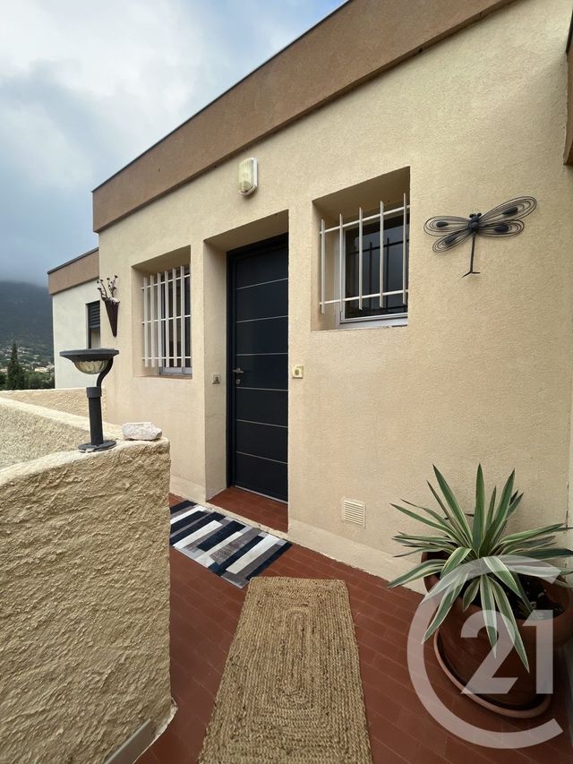 Appartement T2 à vendre - 2 pièces - 48,66 m2 - Le Lavandou - 83 - PROVENCE-ALPES-COTE-D-AZUR