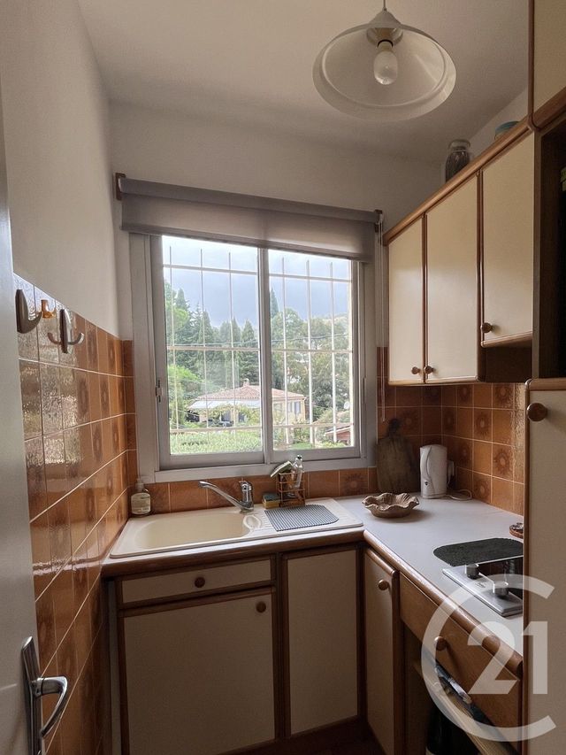 Appartement T2 à vendre - 2 pièces - 48,66 m2 - Le Lavandou - 83 - PROVENCE-ALPES-COTE-D-AZUR