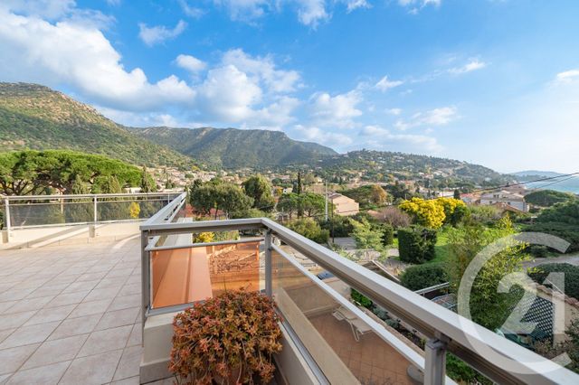 Appartement T2 à vendre - 2 pièces - 48,66 m2 - Le Lavandou - 83 - PROVENCE-ALPES-COTE-D-AZUR