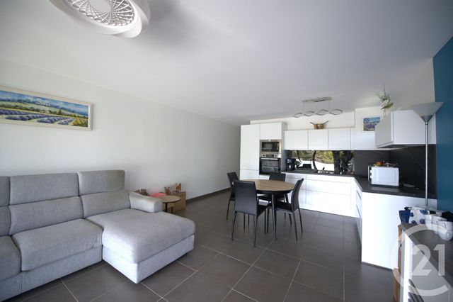 Appartement F3 &agrave; vendre - 3 pi&egrave;ces - 65,32 m2 - Le Lavandou - 83 - PROVENCE-ALPES-COTE-D-AZUR