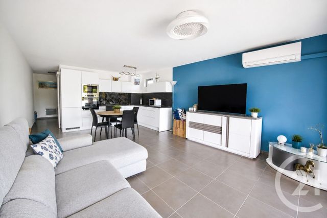 Appartement F3 &agrave; vendre - 3 pi&egrave;ces - 65,32 m2 - Le Lavandou - 83 - PROVENCE-ALPES-COTE-D-AZUR