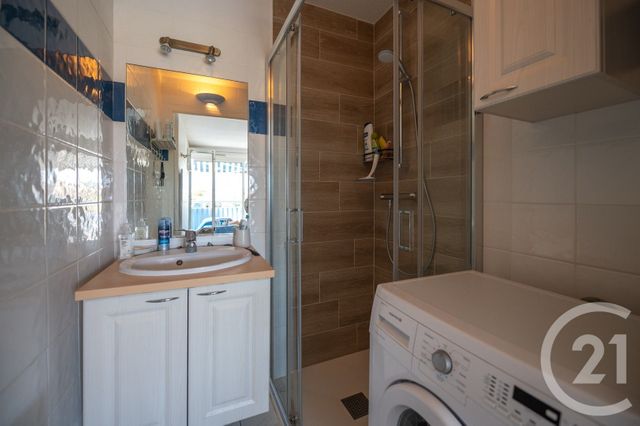 Appartement F2 &agrave; vendre - 2 pi&egrave;ces - 27,90 m2 - Le Lavandou - 83 - PROVENCE-ALPES-COTE-D-AZUR