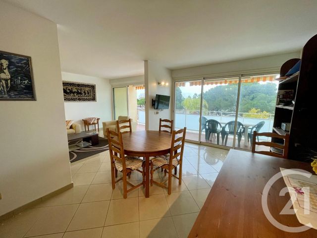 Appartement T3 &agrave; vendre - 3 pi&egrave;ces - 79,69 m2 - Bormes Les Mimosas - 83 - PROVENCE-ALPES-COTE-D-AZUR