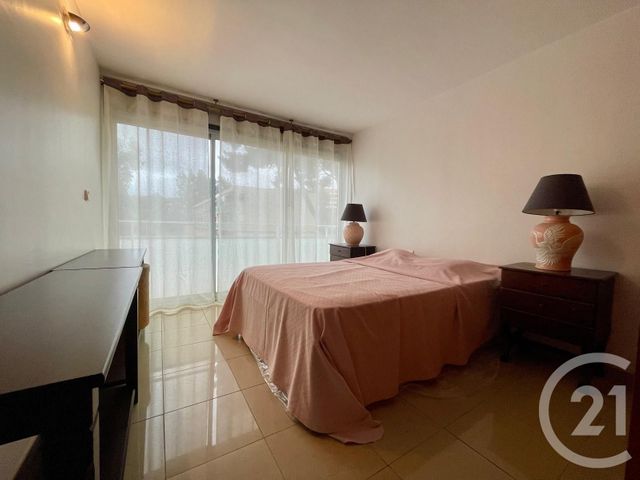 Appartement T3 &agrave; vendre - 3 pi&egrave;ces - 79,69 m2 - Bormes Les Mimosas - 83 - PROVENCE-ALPES-COTE-D-AZUR