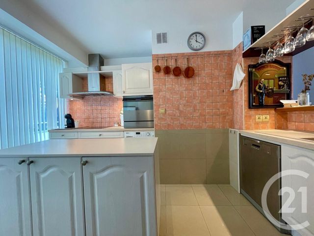 Appartement T3 &agrave; vendre - 3 pi&egrave;ces - 79,69 m2 - Bormes Les Mimosas - 83 - PROVENCE-ALPES-COTE-D-AZUR