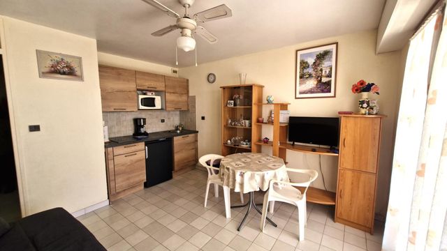 Appartement Studio cabine &agrave; vendre - 2 pi&egrave;ces - 25,29 m2 - Le Lavandou - 83 - PROVENCE-ALPES-COTE-D-AZUR