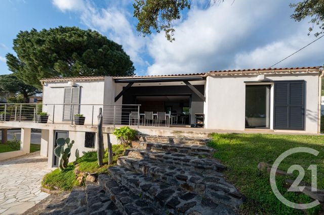 Maison à vendre - 5 pièces - 108,08 m2 - Le Lavandou - 83 - PROVENCE-ALPES-COTE-D-AZUR