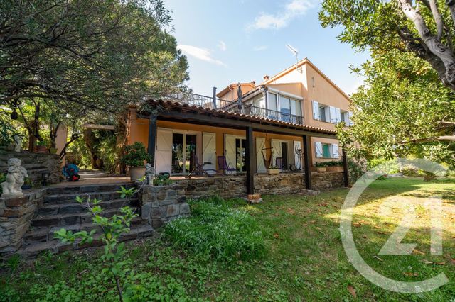 Maison &agrave; vendre - 5 pi&egrave;ces - 163 m2 - Le Lavandou - 83 - PROVENCE-ALPES-COTE-D-AZUR