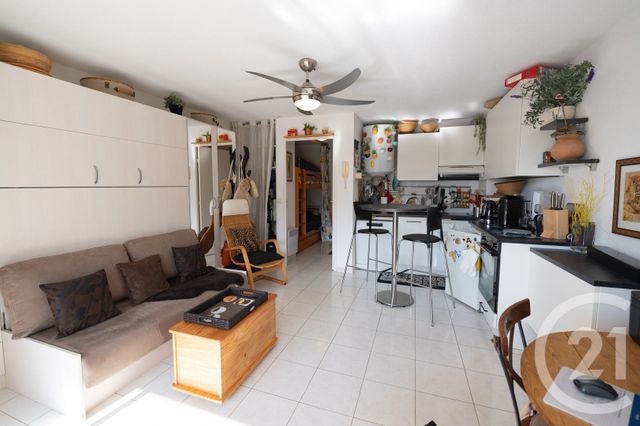 Appartement Studio Cabine à vendre - 1 pièce - 27,20 m2 - Le Lavandou - 83 - PROVENCE-ALPES-COTE-D-AZUR