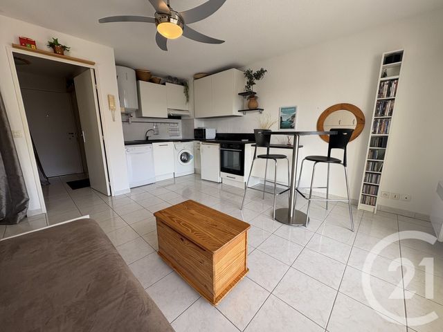 Appartement Studio Cabine &agrave; vendre - 1 pi&egrave;ce - 27,20 m2 - Le Lavandou - 83 - PROVENCE-ALPES-COTE-D-AZUR