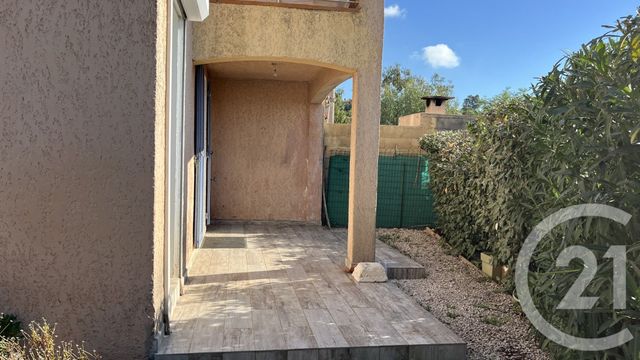 Maison &agrave; vendre - 4 pi&egrave;ces - 73,95 m2 - Bormes Les Mimosas - 83 - PROVENCE-ALPES-COTE-D-AZUR