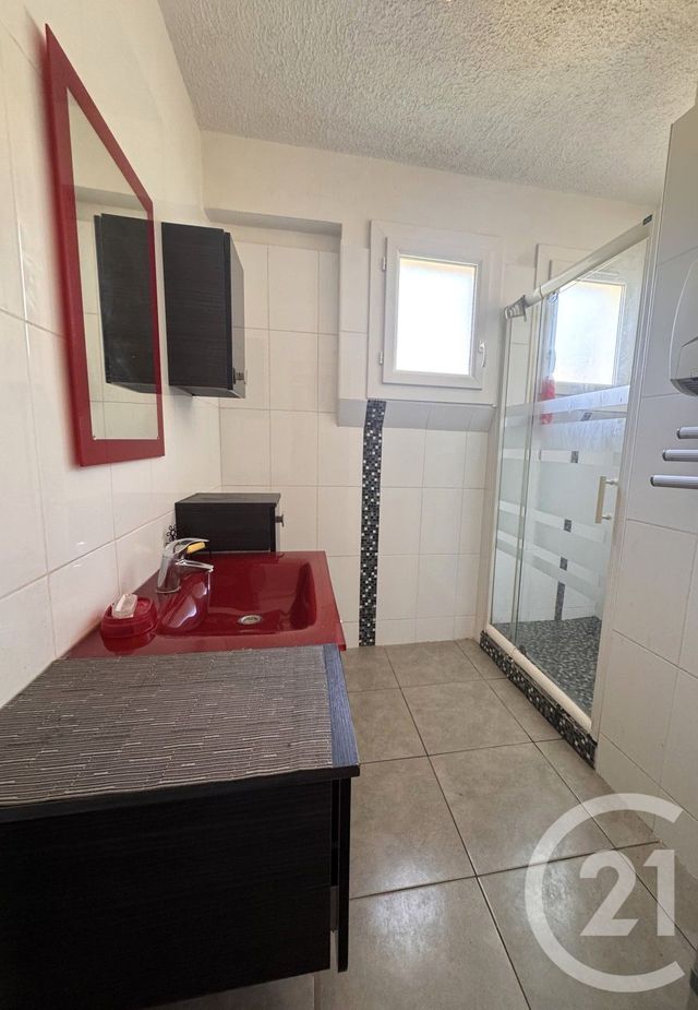 Appartement T4 à vendre - 5 pièces - 120 m2 - Bormes Les Mimosas - 83 - PROVENCE-ALPES-COTE-D-AZUR