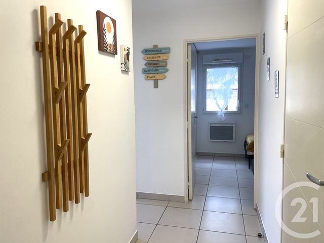 Appartement T3 à vendre - 3 pièces - 66 m2 - Le Lavandou - 83 - PROVENCE-ALPES-COTE-D-AZUR