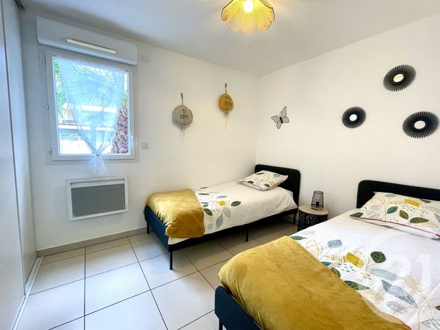 Appartement T3 à vendre - 3 pièces - 66 m2 - Le Lavandou - 83 - PROVENCE-ALPES-COTE-D-AZUR