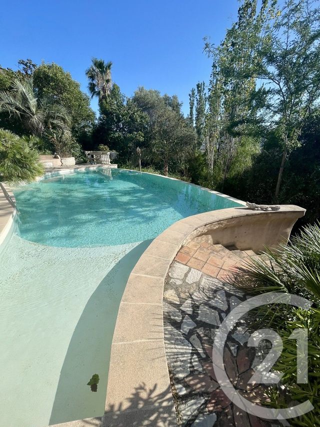 Maison à vendre - 10 pièces - 309 m2 - Hyeres - 83 - PROVENCE-ALPES-COTE-D-AZUR