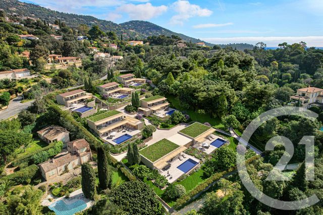 Maison à vendre - 4 pièces - 136 m2 - Rayol Canadel Sur Mer - 83 - PROVENCE-ALPES-COTE-D-AZUR