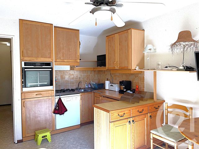 Appartement T3 à vendre - 3 pièces - 34,68 m2 - Bormes Les Mimosas - 83 - PROVENCE-ALPES-COTE-D-AZUR