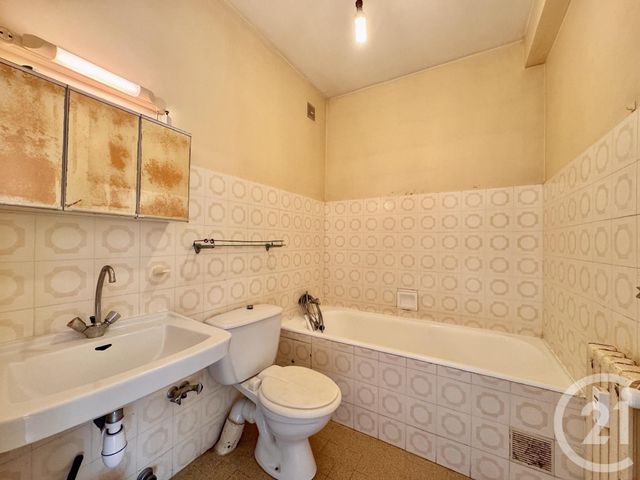 Appartement à vendre - 2 pièces - 44,01 m2 - Le Lavandou - 83 - PROVENCE-ALPES-COTE-D-AZUR