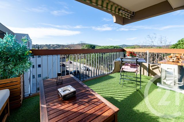 appartement - LE LAVANDOU - 83