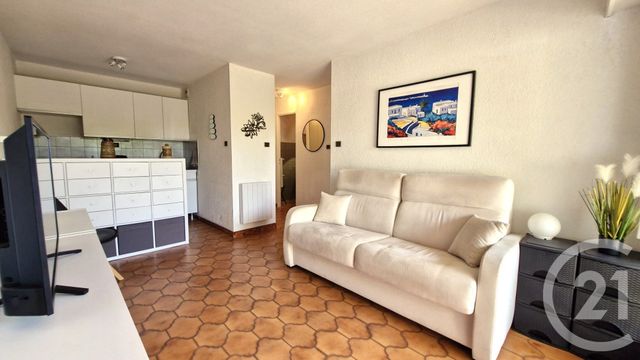 Appartement F2 à vendre - 2 pièces - 28,15 m2 - Bormes Les Mimosas - 83 - PROVENCE-ALPES-COTE-D-AZUR
