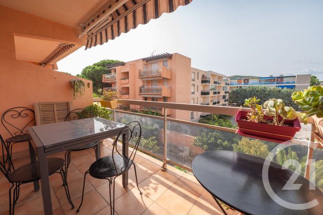 Appartement T2 à vendre - 2 pièces - 43,94 m2 - Bormes Les Mimosas - 83 - PROVENCE-ALPES-COTE-D-AZUR