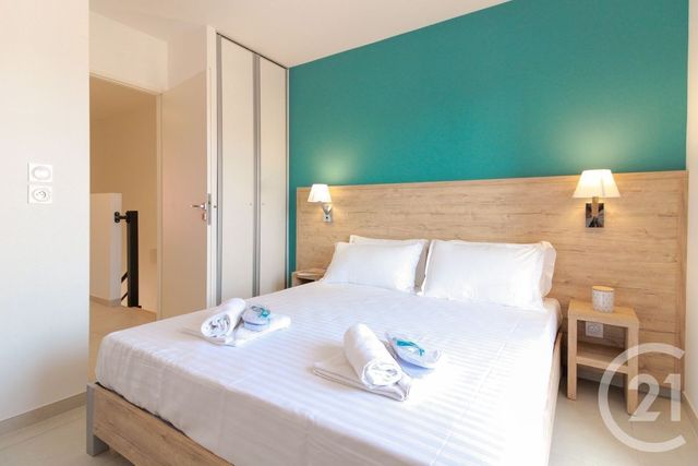 Appartement T3 à vendre - 3 pièces - 58 m2 - Le Lavandou - 83 - PROVENCE-ALPES-COTE-D-AZUR