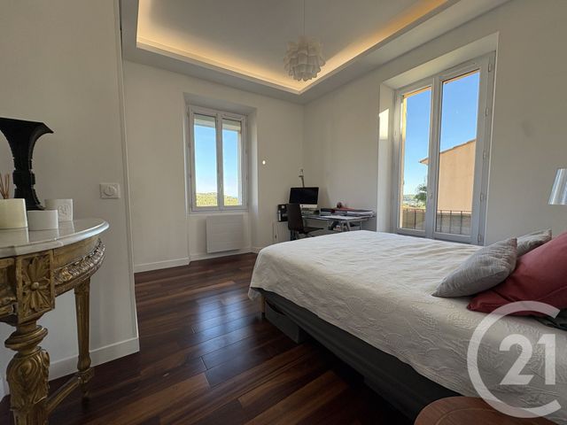 Appartement T4 à vendre - 4 pièces - 80 m2 - Bormes Les Mimosas - 83 - PROVENCE-ALPES-COTE-D-AZUR