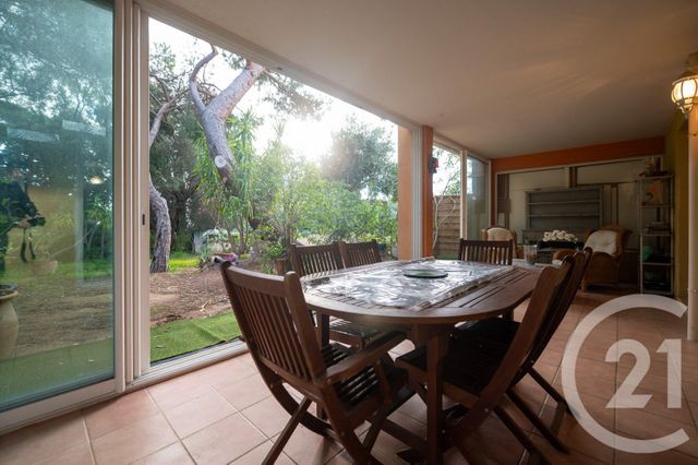 Appartement T2 à vendre - 2 pièces - 47,07 m2 - Le Lavandou - 83 - PROVENCE-ALPES-COTE-D-AZUR