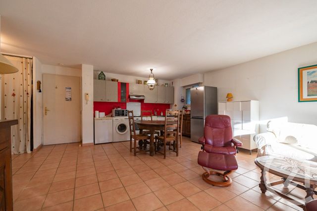 Appartement T2 à vendre - 2 pièces - 47,07 m2 - Le Lavandou - 83 - PROVENCE-ALPES-COTE-D-AZUR