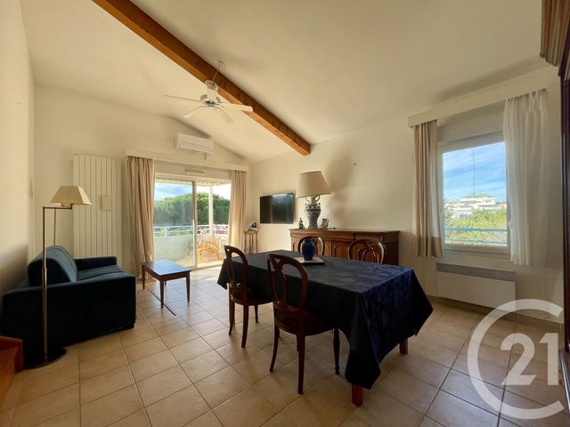 Appartement T4 à vendre - 4 pièces - 85 m2 - Le Lavandou - 83 - PROVENCE-ALPES-COTE-D-AZUR