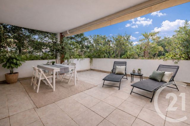 Appartement T4 &agrave; vendre - 4 pi&egrave;ces - 88,31 m2 - Le Lavandou - 83 - PROVENCE-ALPES-COTE-D-AZUR