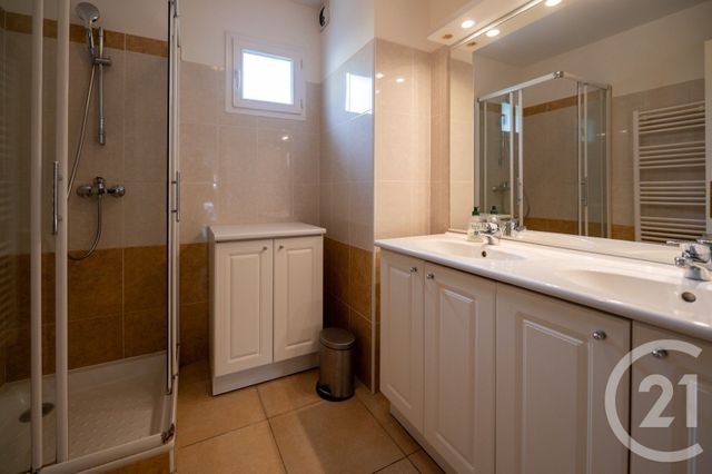 Appartement T4 &agrave; vendre - 4 pi&egrave;ces - 88,31 m2 - Le Lavandou - 83 - PROVENCE-ALPES-COTE-D-AZUR