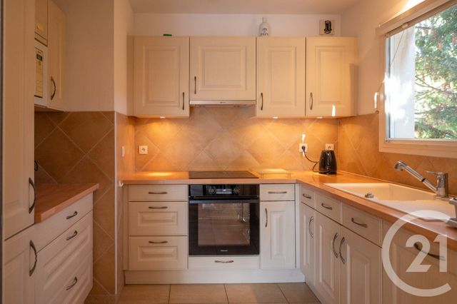 Appartement T4 &agrave; vendre - 4 pi&egrave;ces - 88,31 m2 - Le Lavandou - 83 - PROVENCE-ALPES-COTE-D-AZUR