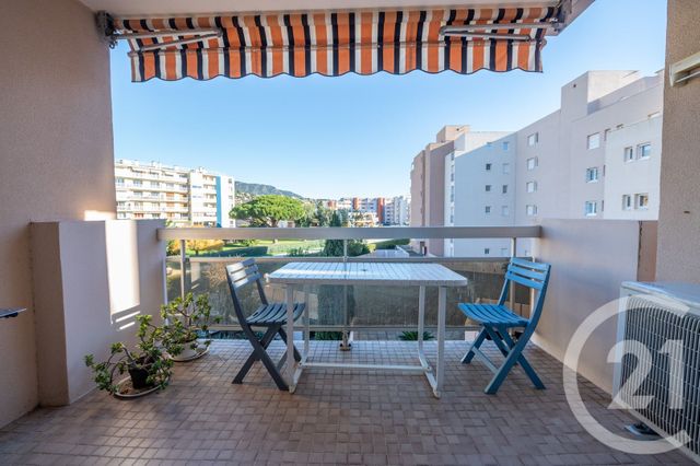 Appartement Studio Cabine à vendre - 1 pièce - 22,73 m2 - Le Lavandou - 83 - PROVENCE-ALPES-COTE-D-AZUR