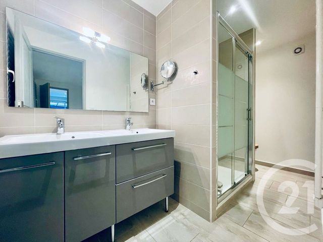 Appartement &agrave; vendre - 2 pi&egrave;ces - 30,48 m2 - Bormes Les Mimosas - 83 - PROVENCE-ALPES-COTE-D-AZUR