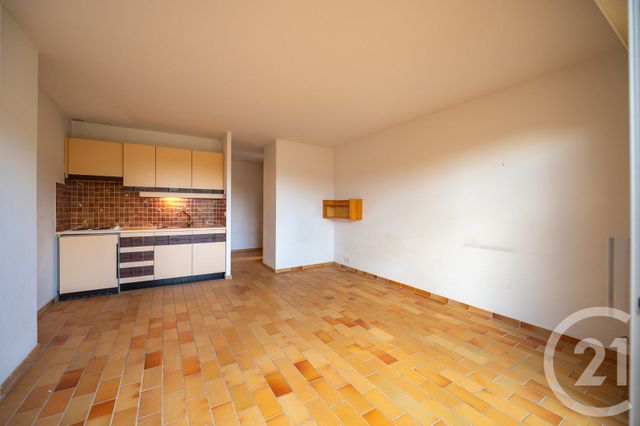 Appartement Studio Cabine &agrave; vendre - 1 pi&egrave;ce - 27,01 m2 - Le Lavandou - 83 - PROVENCE-ALPES-COTE-D-AZUR