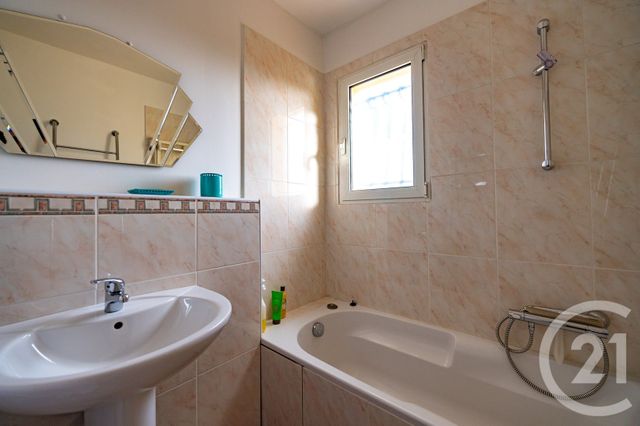 Maison &agrave; vendre - 5 pi&egrave;ces - 134,80 m2 - Bormes Les Mimosas - 83 - PROVENCE-ALPES-COTE-D-AZUR