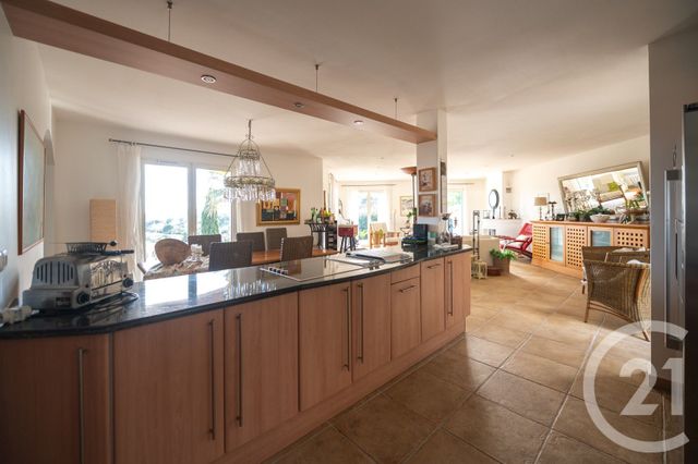 Maison &agrave; vendre - 5 pi&egrave;ces - 134,80 m2 - Bormes Les Mimosas - 83 - PROVENCE-ALPES-COTE-D-AZUR