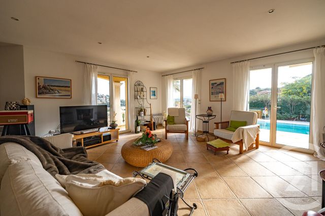 Maison &agrave; vendre - 5 pi&egrave;ces - 134,80 m2 - Bormes Les Mimosas - 83 - PROVENCE-ALPES-COTE-D-AZUR