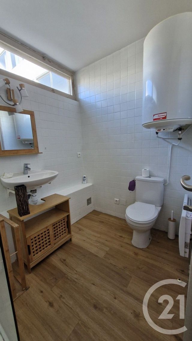 Appartement F2 &agrave; vendre - 2 pi&egrave;ces - 41,87 m2 - Le Lavandou - 83 - PROVENCE-ALPES-COTE-D-AZUR