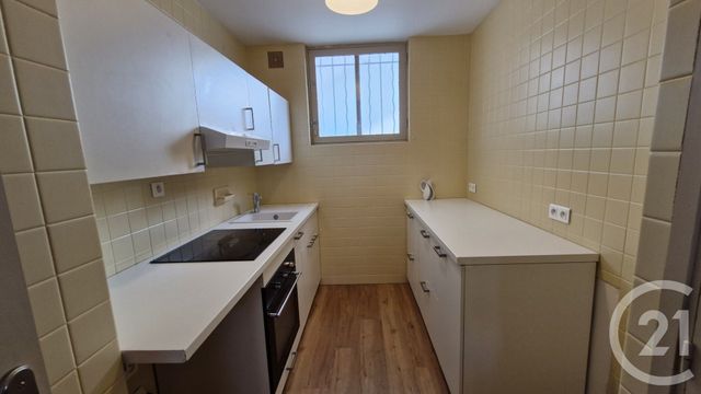 Appartement F2 &agrave; vendre - 2 pi&egrave;ces - 41,87 m2 - Le Lavandou - 83 - PROVENCE-ALPES-COTE-D-AZUR