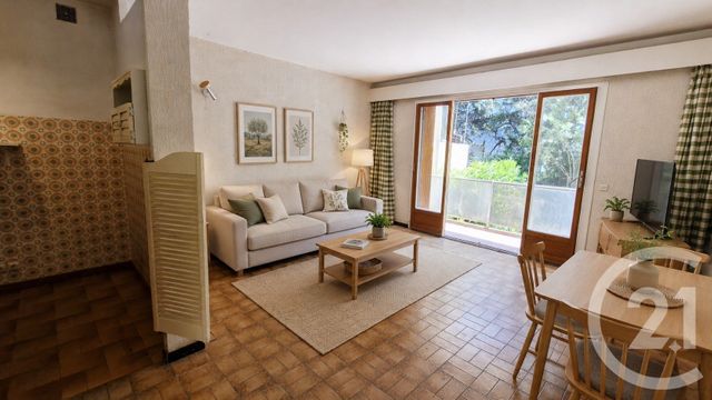 Appartement F2 &agrave; vendre - 2 pi&egrave;ces - 45,57 m2 - Le Lavandou - 83 - PROVENCE-ALPES-COTE-D-AZUR
