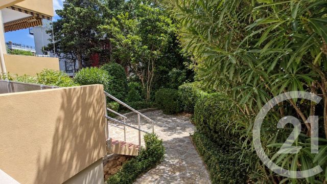 Appartement F2 &agrave; vendre - 2 pi&egrave;ces - 45,57 m2 - Le Lavandou - 83 - PROVENCE-ALPES-COTE-D-AZUR